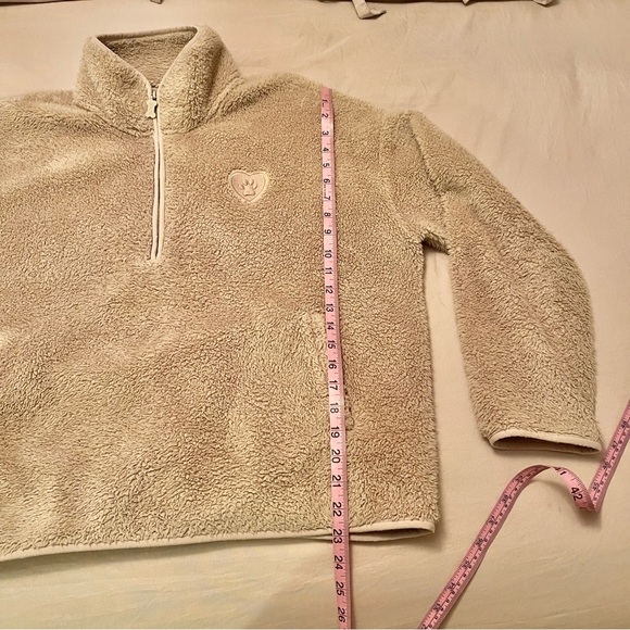 BOBS Dog Mom Sherpa Pullover - Picture 15 of 16